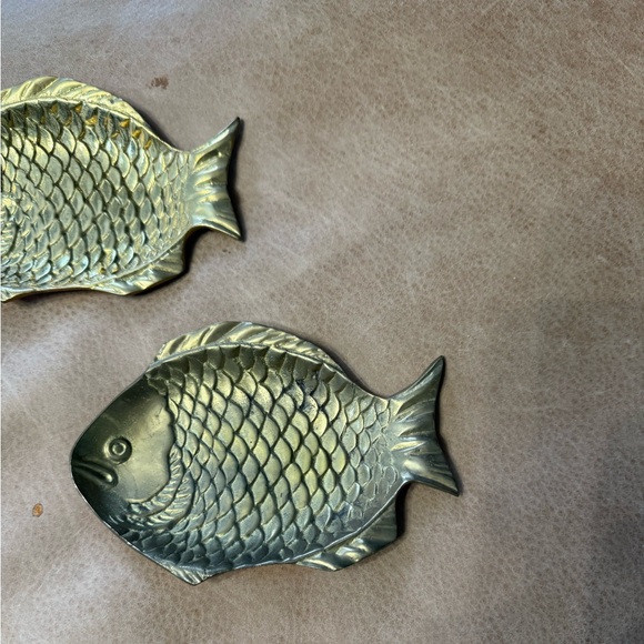 Two Vintage Hampton Brass Fish Dishes Made In India - Picture 2 of 7
